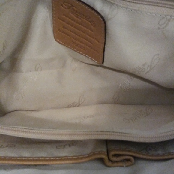 Fossil Leather Purse - Picture 7 of 8